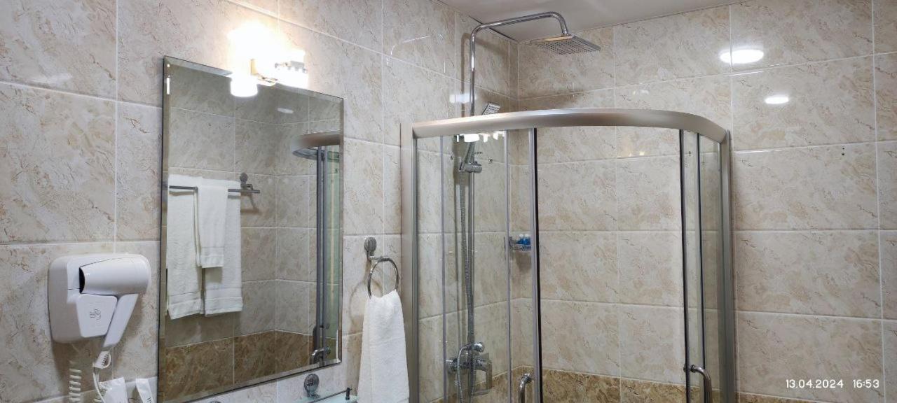 Bek Plus Hotel Takchilik Kültér fotó
