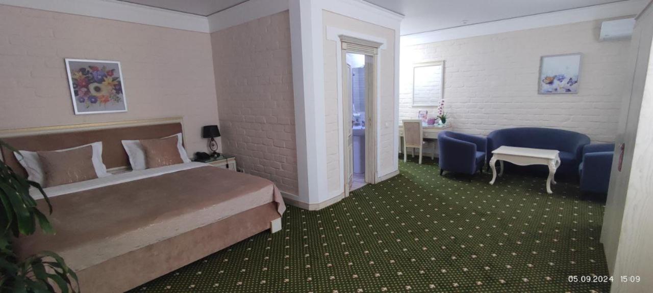 Bek Plus Hotel Takchilik Kültér fotó
