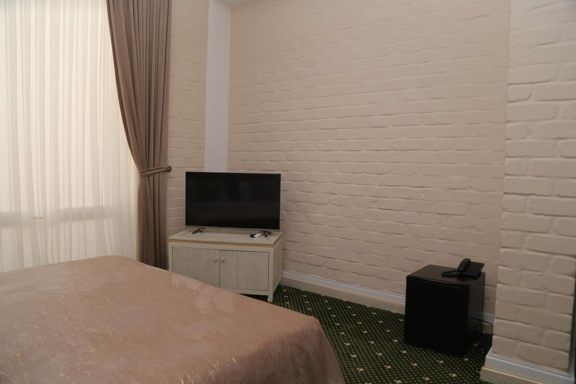 Bek Plus Hotel Takchilik Kültér fotó