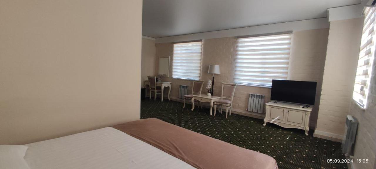 Bek Plus Hotel Takchilik Kültér fotó
